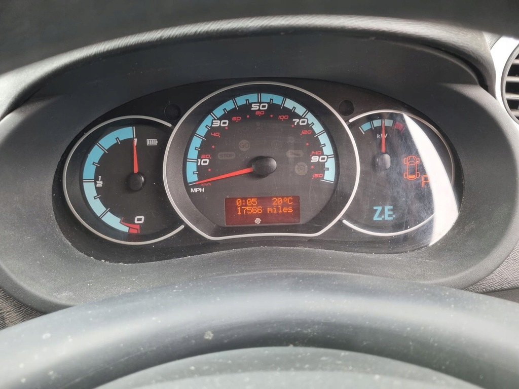 BUPUL DE UMPLEARE REZERVOR LICHID DE SPĂLARE 289107800R RENAULT KANGOO II 2020 Product image