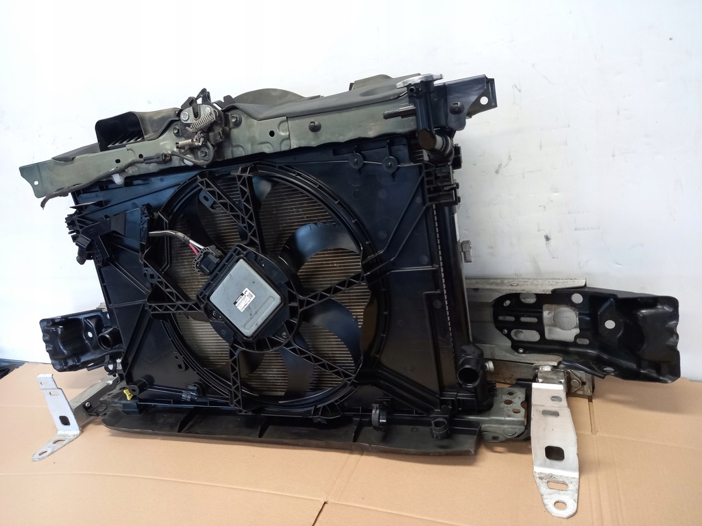 SET RADIATOR CUREA FATA TOYOTA RAV4 V 2.5 HYBRID 2018-5320542906 Product image