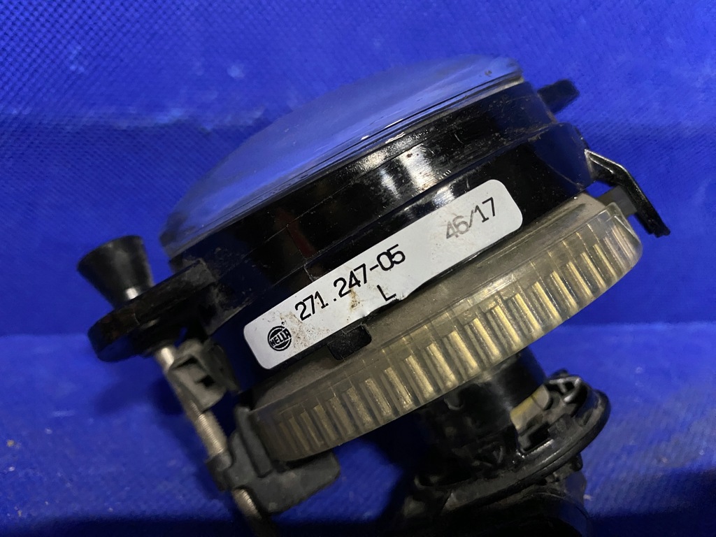 VW MULTIVAN T5 04-09 HALOGEN FATA STÂNGA HELLA 271.247-05 Product image