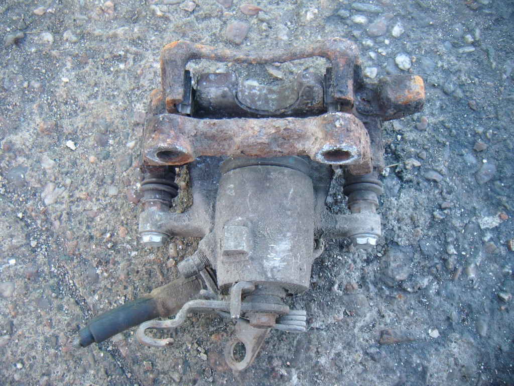 SKODA OCTAVIA 2 II 1.9 TDI 04- ETRIER DE FRANA DREAPTA SPATE Product image