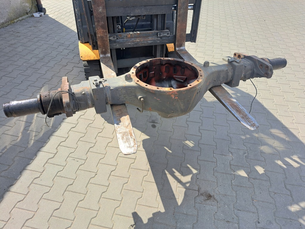 CARCA AXIE TACĂ RENAULT PREMIUM MAGNUM DXI MS17X 16 Șuruburi Product image