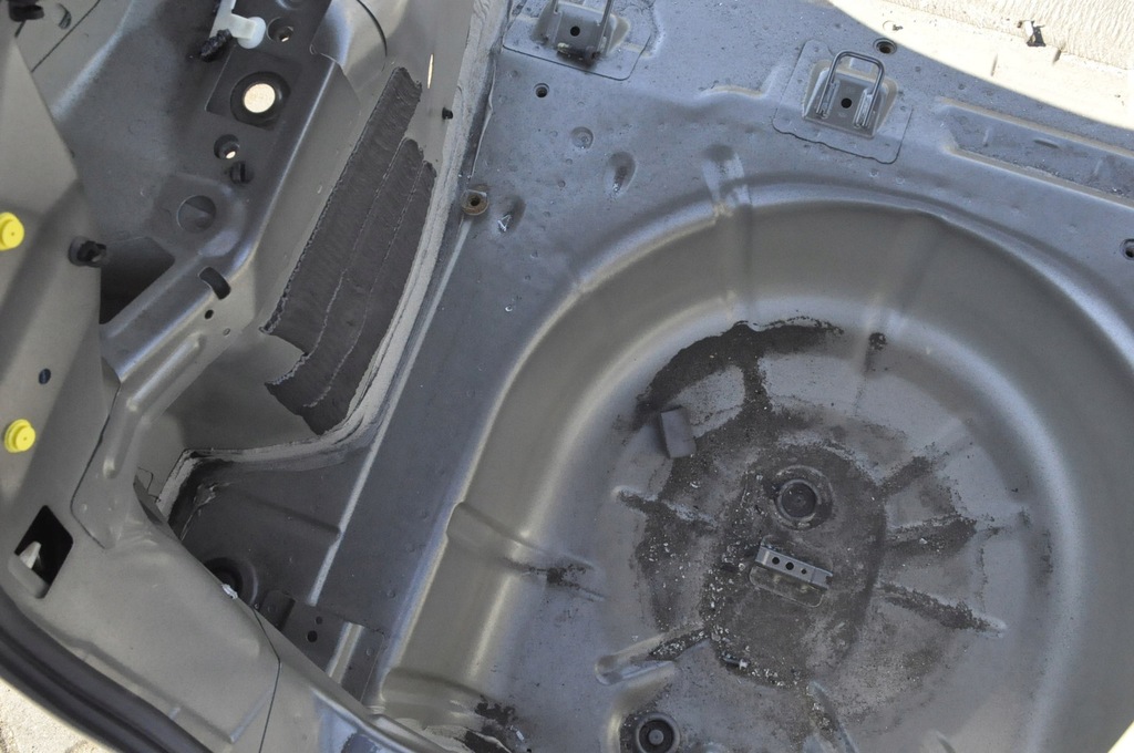 FORD FIESTA MK8 INTREGUL SPATE APARĂ CUREA SPATE STÂNGA DREAPTA Product image
