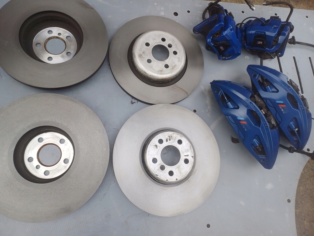 ETRIER BREMBO DISCURI M-PACK 4X40-44/374/46 687529605 SET Product image