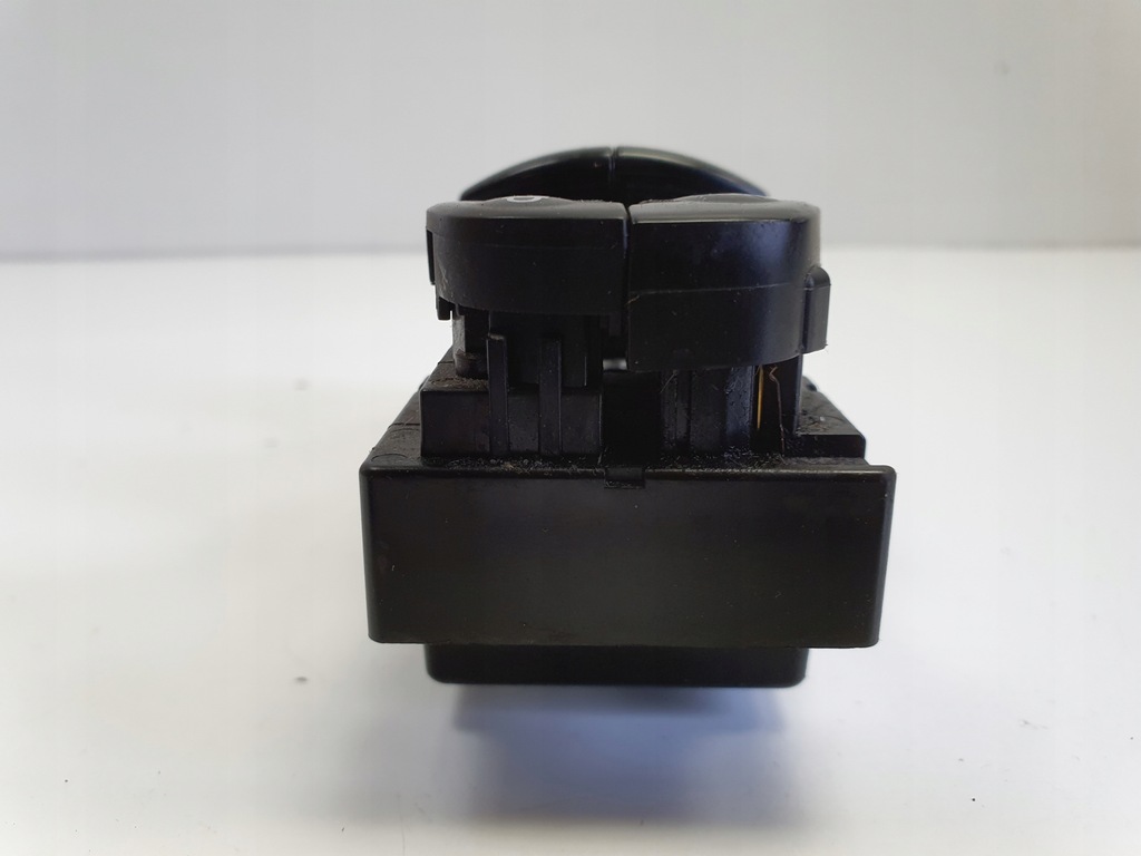 Renault Kadjar COMUTATOR GEAM stanga fata SOFER 254011766R Product image