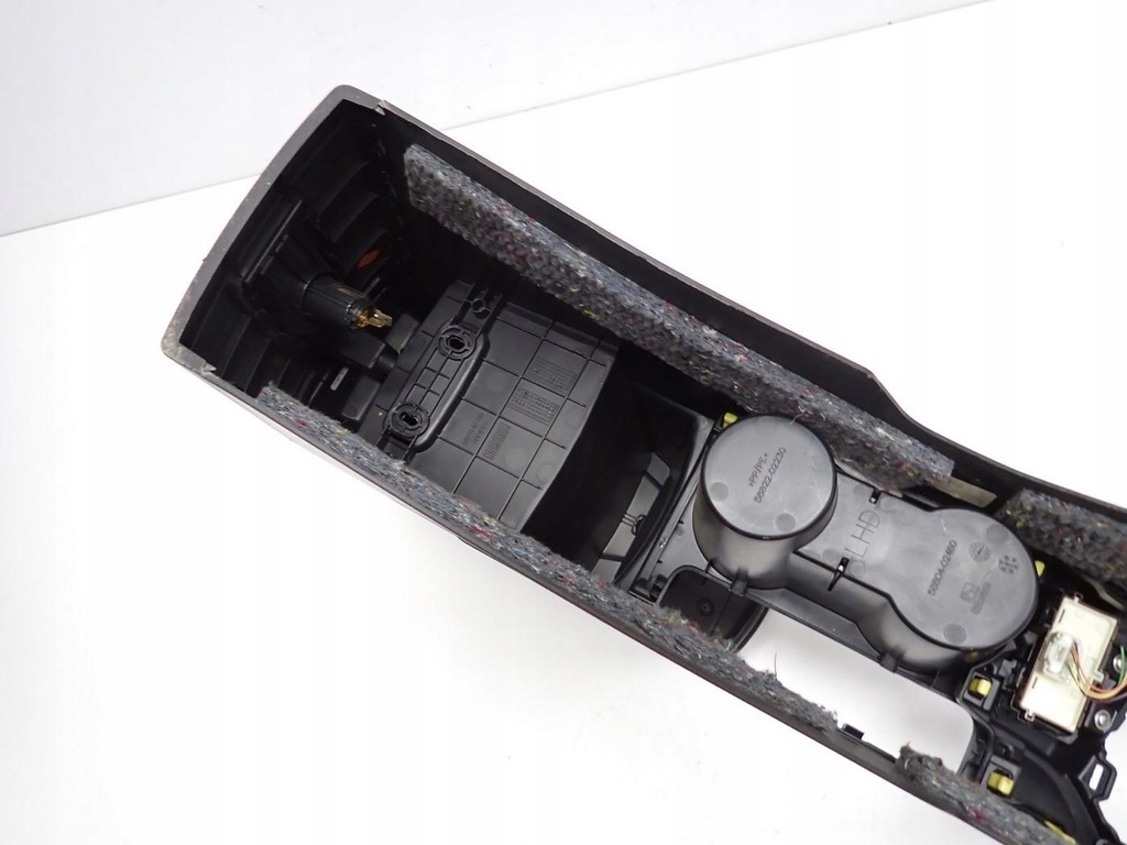 Tunnel Europa original 58804-02460 Toyota Auris II E18 18R Product image
