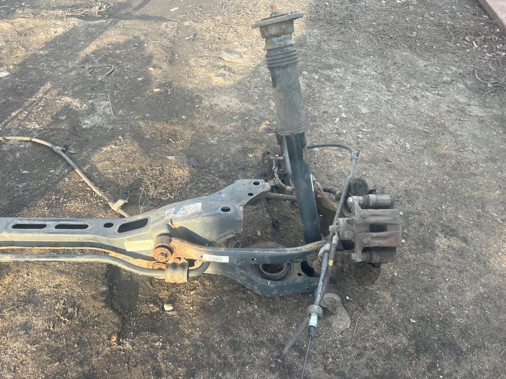 Kia Sportage III 1,7 CRDI Sanki Suspensie balabilă spate 55410-3U800 Product image