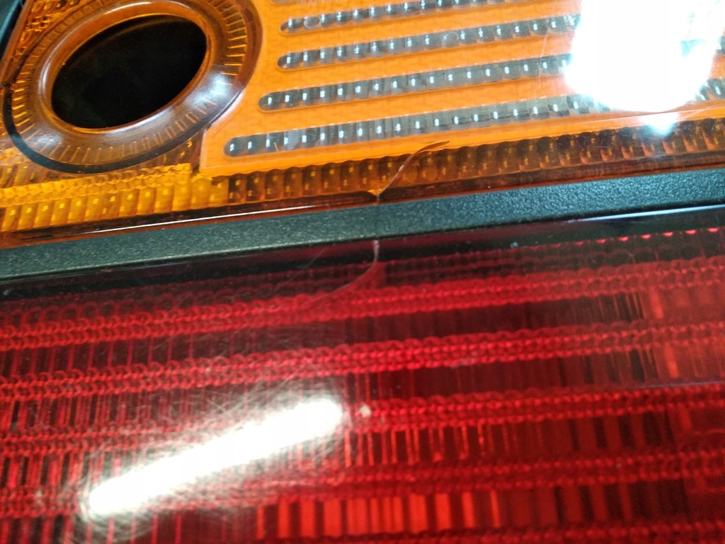 LAMPĂ SPATE BLENDA VW VENTO HELLA 1H5853481 Product image