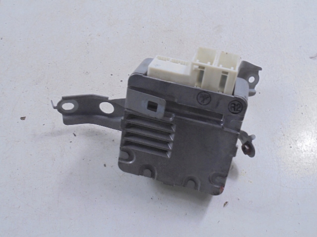 TOYOTA YARIS I P1 MODUL DE CONTROL DE DIRECȚIE 991-20203 89650-05010 Product image