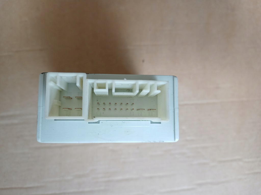 F01 F02 F07 F10 F11 X3 F25 F30 F31 F32 F33 F34 MODUL CONTROLLER CÂRLIG 6796905 Product image