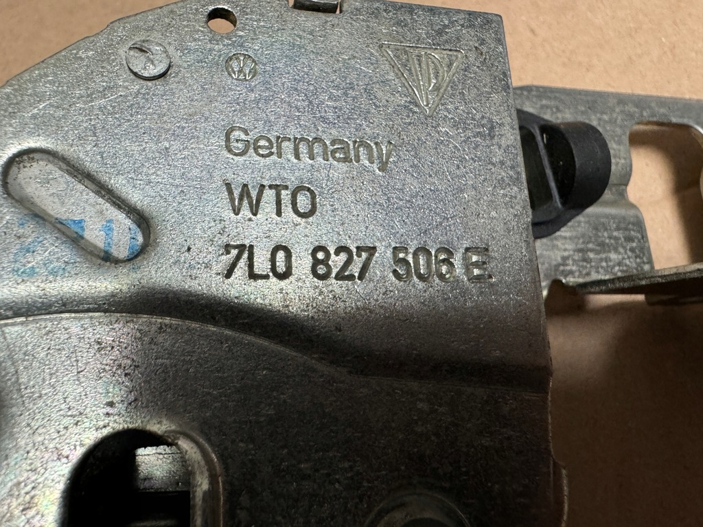 7L0827506E VW TOUAREG BLOCARE GEAM 7L0 827 506 E BLOCARE GEAM Product image