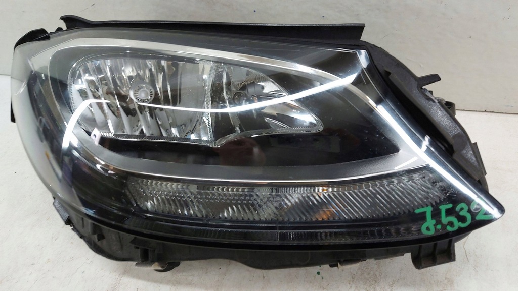 Mercedes-Benz C Clasa 205 H7 W205 H7 Fața frontală a lămpii din față Product image