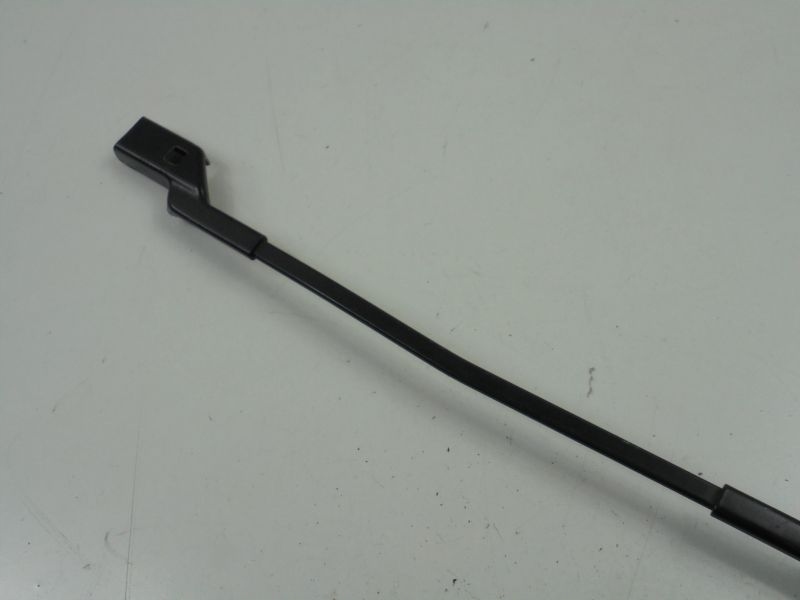 PASSAT B6 BRAȚ STERGATOR FATA DREAPTA 3C1955410B Product image