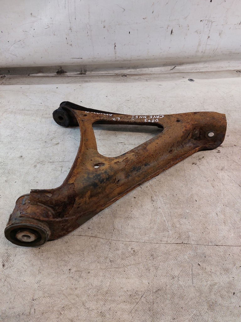 BRAT DE COMANDARE STANGA SPATE PORSCHE CAYENNE I Product image