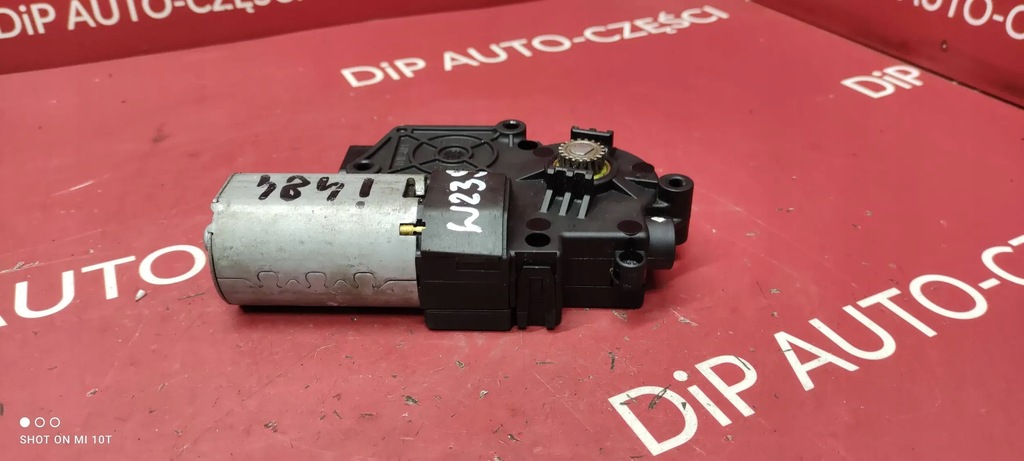W239 Mercedes-Benz S W221 100006327F Motor trapă Product image