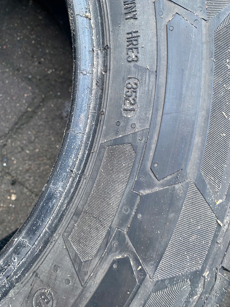 1buc CONTINENTAL VanContact iarna 205/70/15 C 106/104R 2021 9 mm Product image