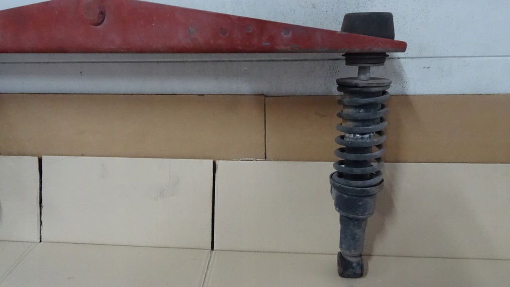 SUSPENSIA SPATE CABINA IVECO EUROCARGO Product image
