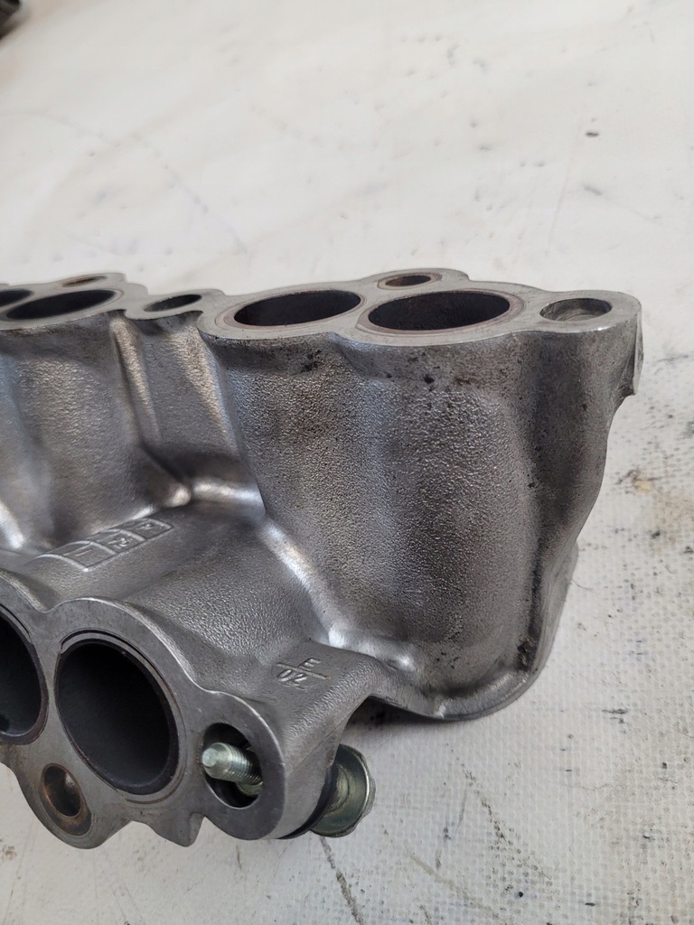 COLECTOR ADMISIUNE OE 9630334280 RENAULT LAGUNA II 3.0 Product image