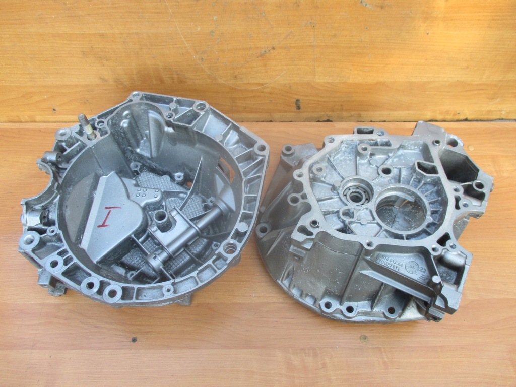 FIAT 1.2 1.4 8V 16V CARCASA TRANSMIȚIE 5 6 VITEZE 73502791.1 C51451344 Product image