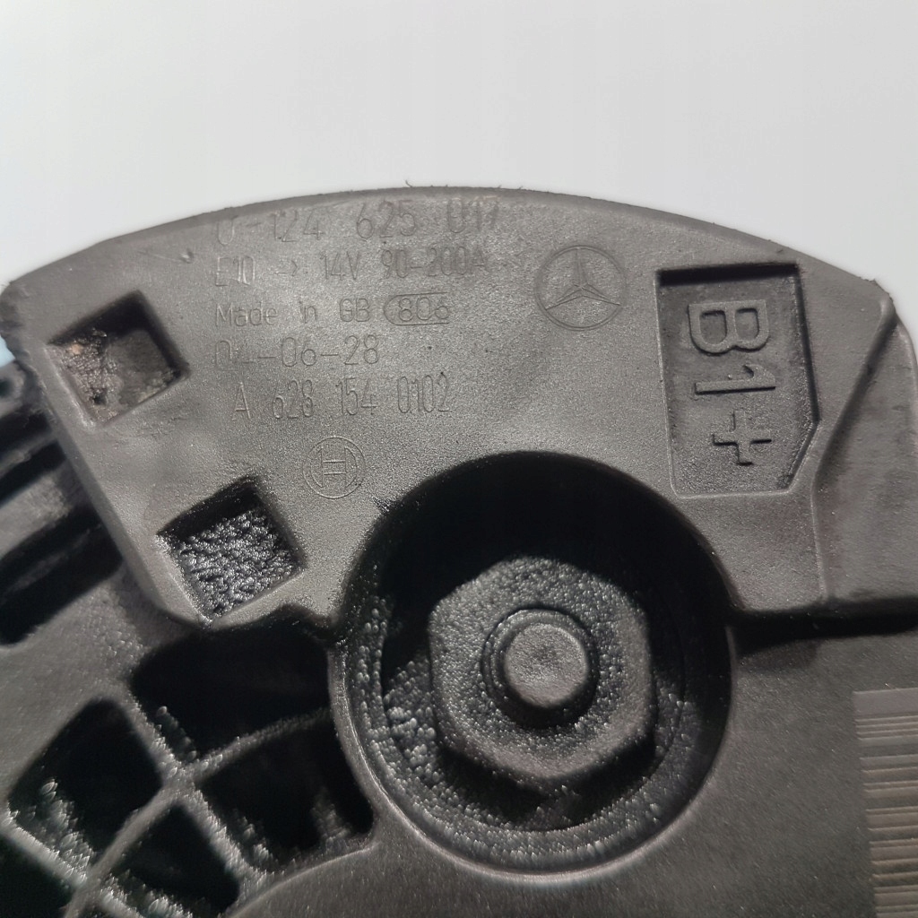 MERCEDES-BENZ W211 4.0 CDI ALTERNATOR 0124625017 Product image