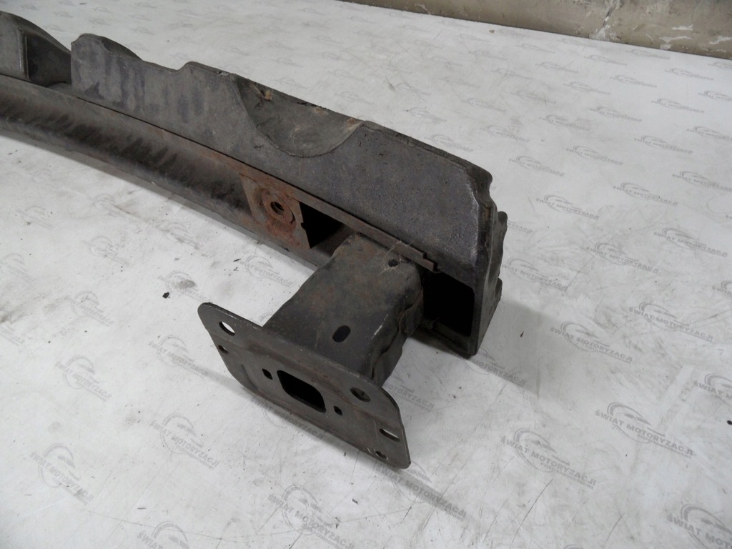 Ford KUGA MK1 și 10R fascicul de protecție spate 8v41-17955-AB 8V41-17954-AB Product image