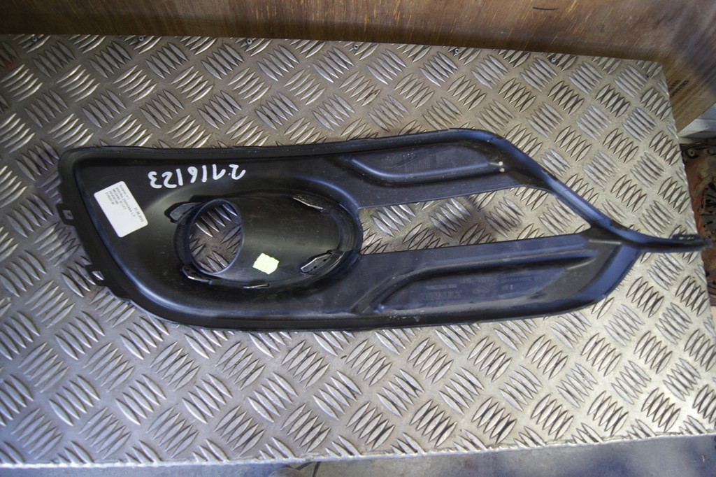 GRILĂ BASTĂ DE SĂ FATA STÂNGA MEGANE III LIFT Product image