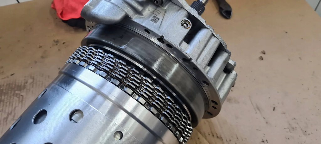 SQ5 8R Q5 LIFT TRANSMISIE ULEI POMPA 3.0 TFSI 8HP-55 1087110040 Product image