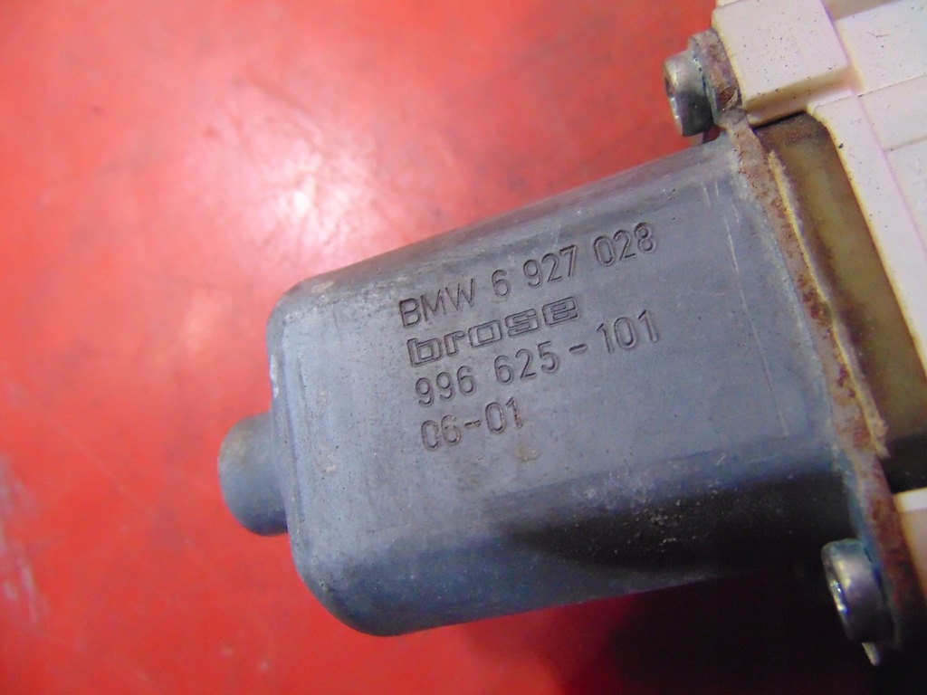 BMW 3 E90 E91 MECANISME RIDICAT GEAM FATA DREAPTA 7060266 EUROPA Product image