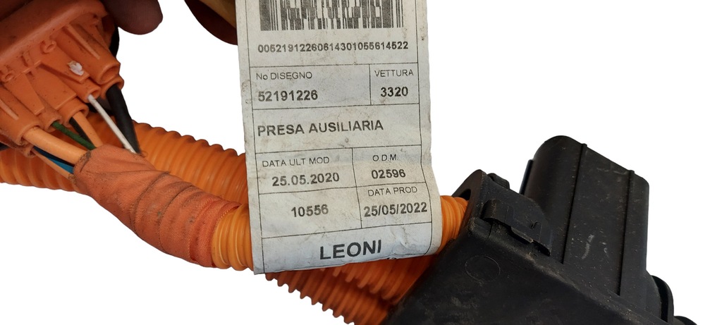 PRISA CABLU DE INCARCARE FIAT JEEP 52191226 Product image