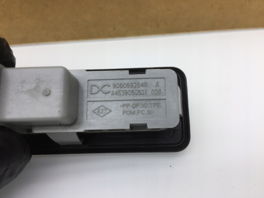 MÂNER CONTACTORUL MICROSTICK RENAULT CLIO V 5 DESCHIDEREA CAPACULUI PORGAIA Product image