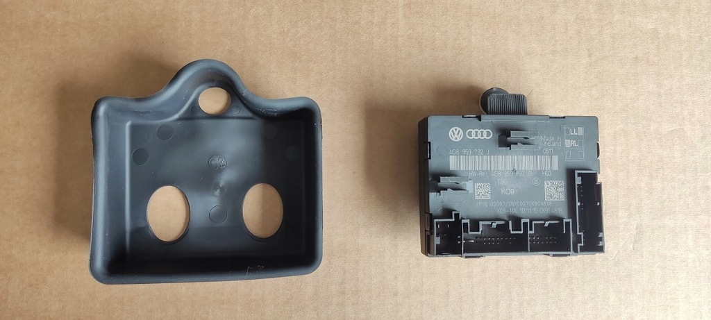 Controler usi fata dreapta AUDI A6 C7 4G8959792J Product image
