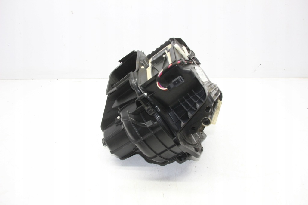 SUFLANTĂ, VENTILATOR DE ÎNCĂLZIRE BMW 5 F10 F11 Product image