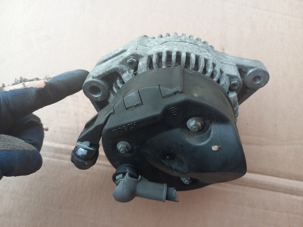 TOYOTA CARINA E 92-97 ALTERNATOR 2.0 3S-FE 27060-03040 Product image