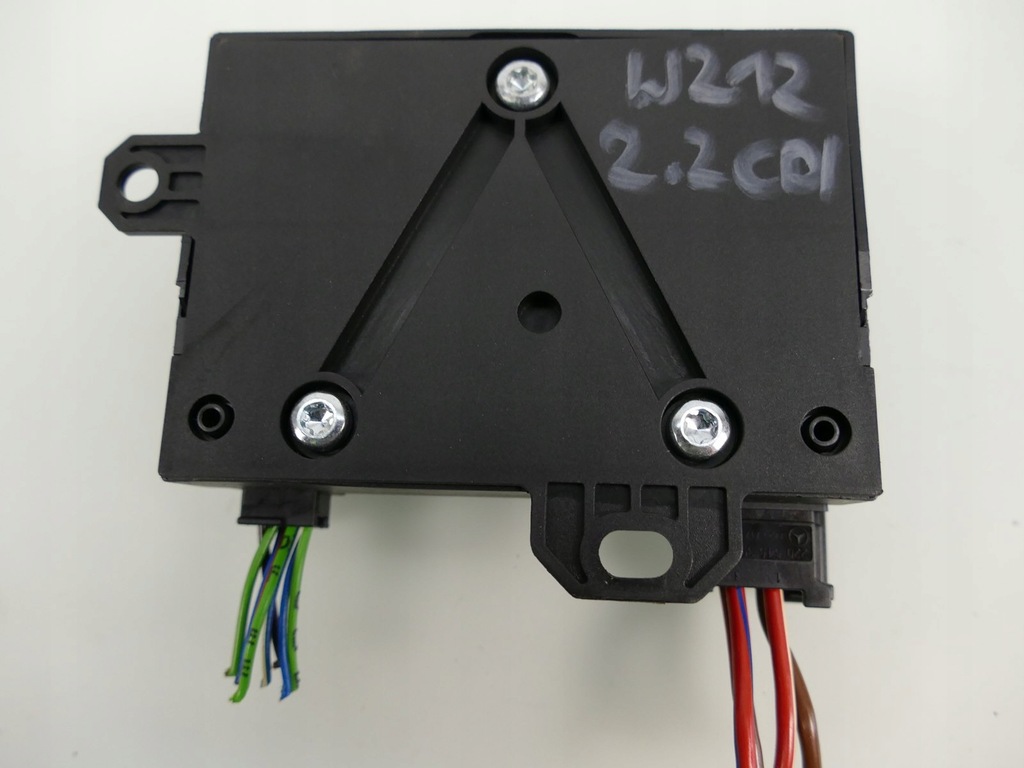 MERCEDES W212 2.2 CDI MODUL POMPA COMBUSTIBIL A207 W204 Product image