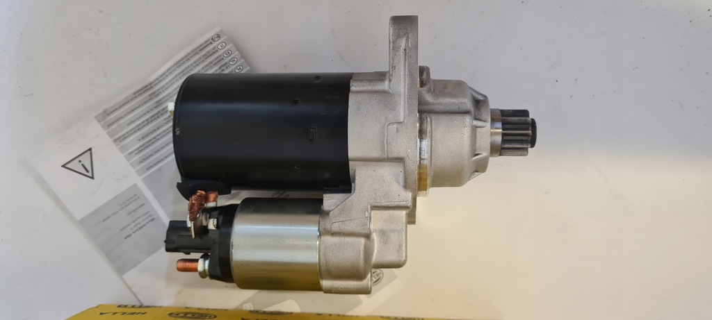 Starter HELLA 8EA 012 527-551 Audi Seat Skoda Volkswagen 12 V 2 orificii Product image