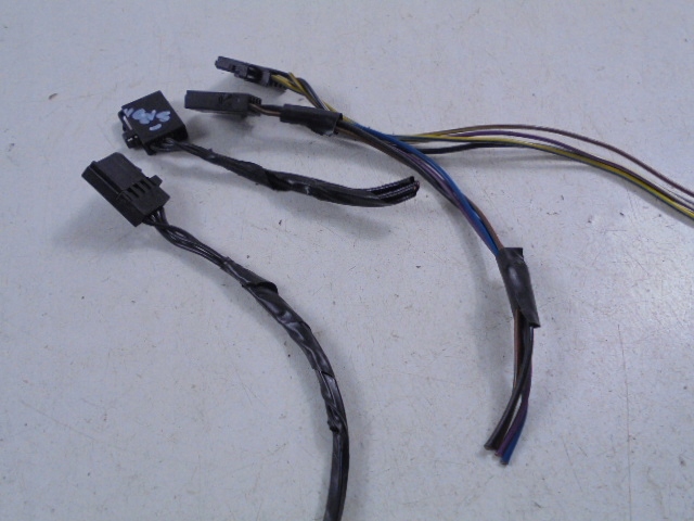 SAAB 9-3 93 II CUBE CONECTOR ELECTRIC LĂMPURI SPATE 4D SEDAN LIFT 4BUC Product image