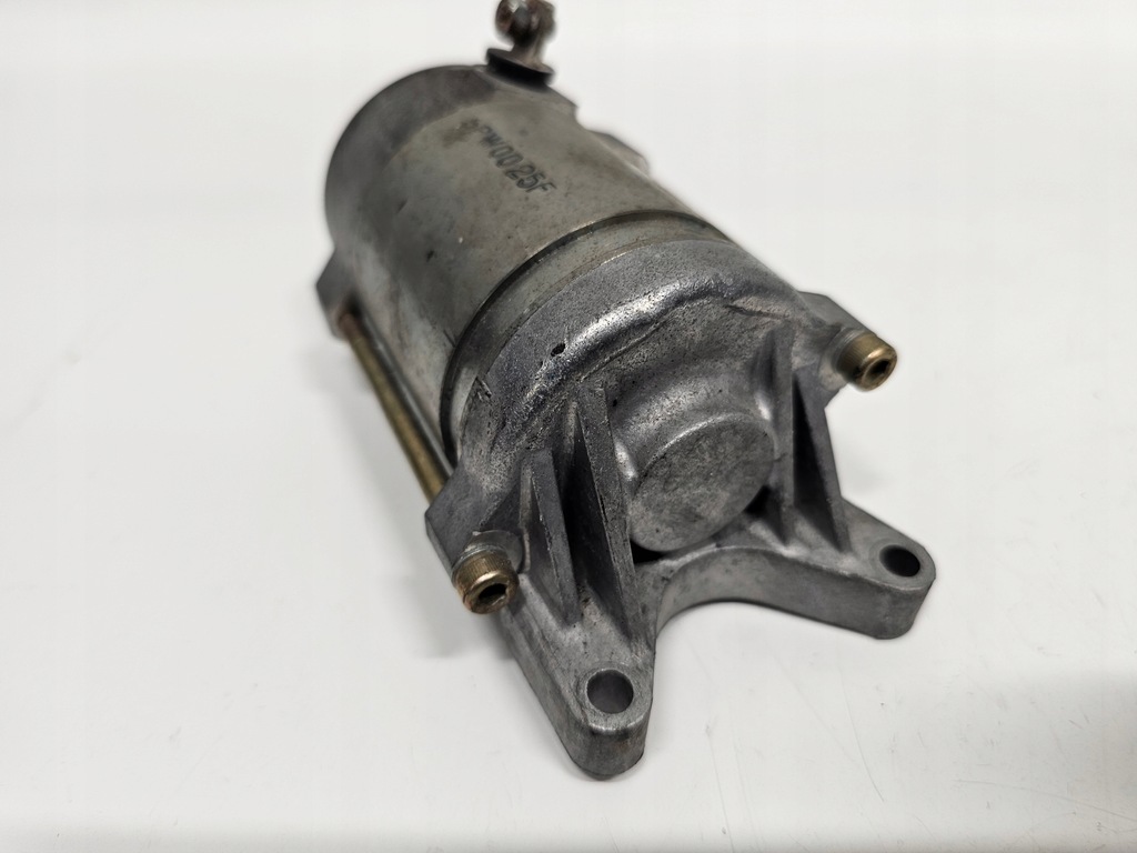 Pornitor motor Yamaha YZF-R1 YZF R1 RN04 00-01 Product image