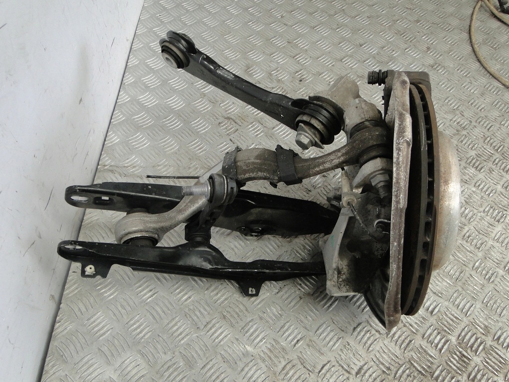 Fusa spate BMW 5 G30 2.0D 4X4 2021 LIFT M PACHET 6861138 6861137 Product image