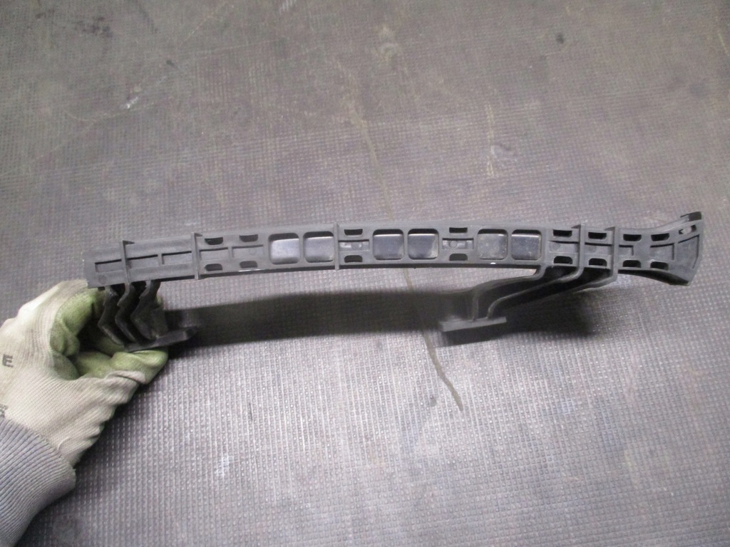 Ghidul ferestrei Stânga Citroen C5 III X7 08-17R 965728680 Product image