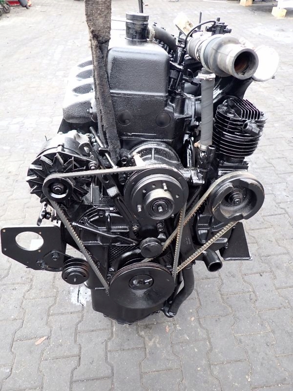 MOTOR IFA FORTSCHRITTE, aspirat natural, nominal in 4 cilindri, in stare foarte buna Product image