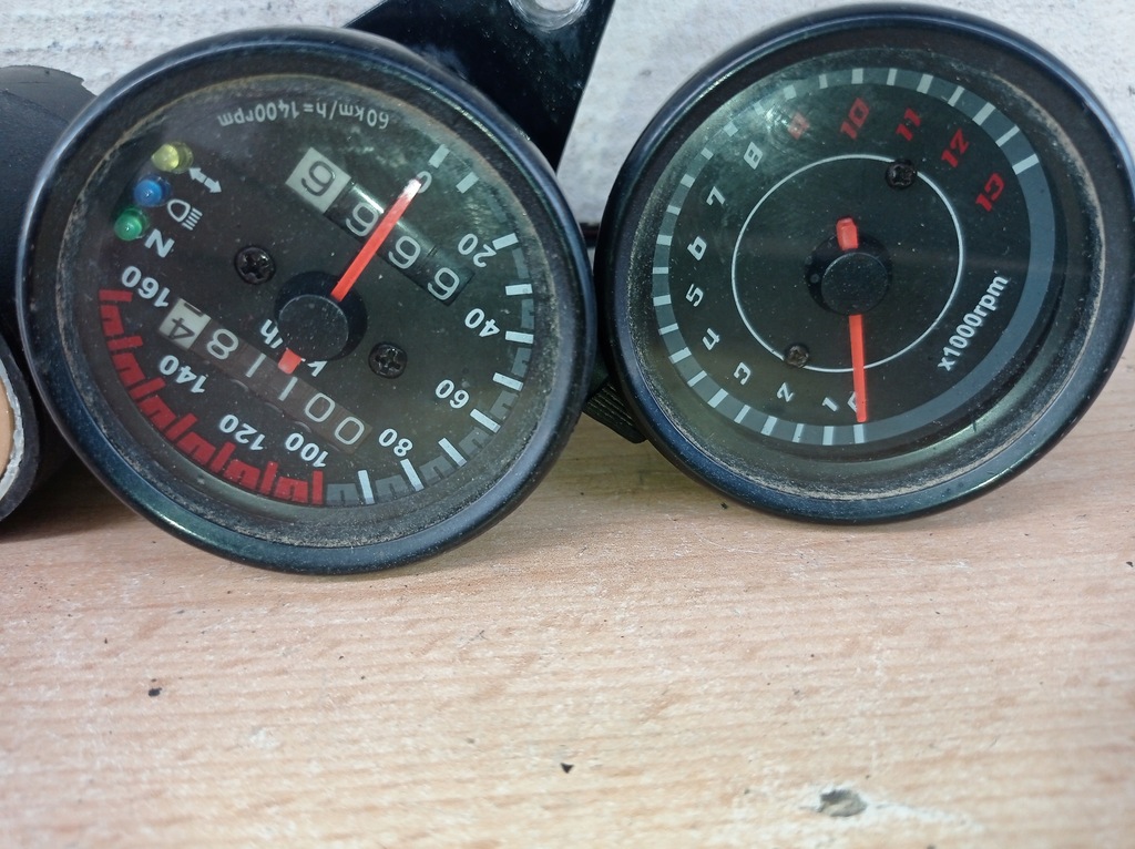 CONTORE - VITOMETRE - KOMAR - ROMET + ALTE Product image