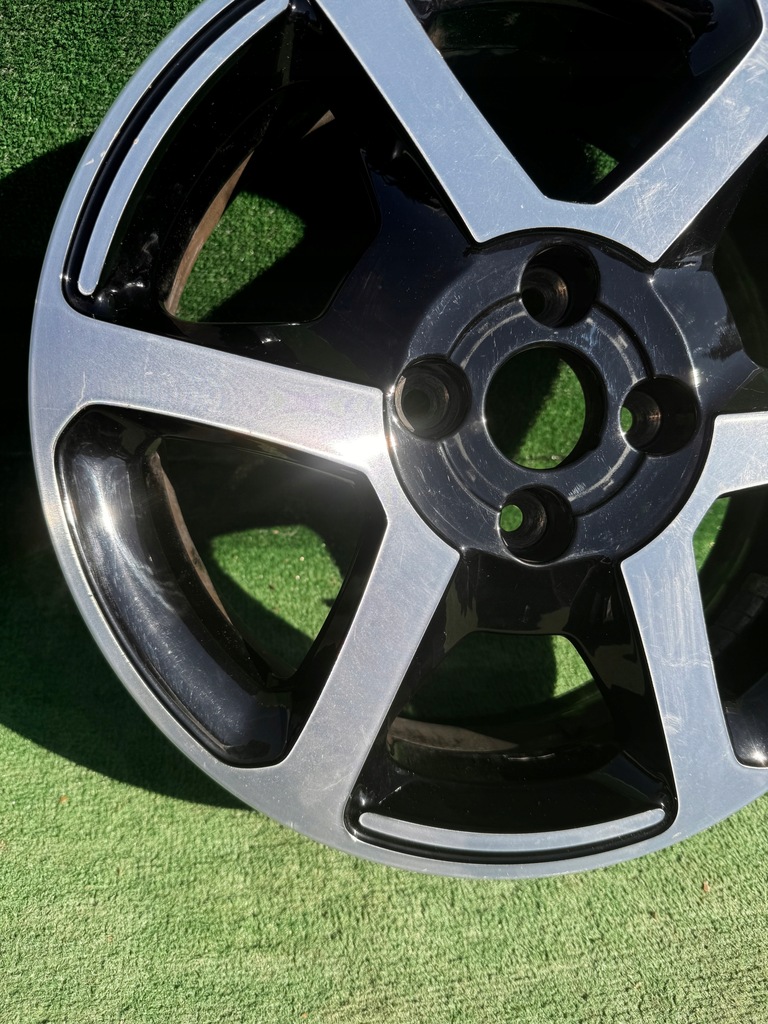 JANTA ALIE RENAULT TWINGO III 4X100 5.0" 15" ET 38 403005504R Product image