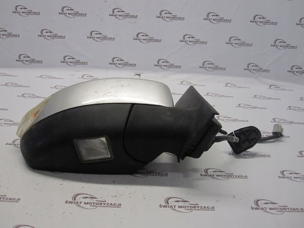 Ford C-MAX MK2 II 11R Oglindă dreaptă 8 Pin Engleză Product image