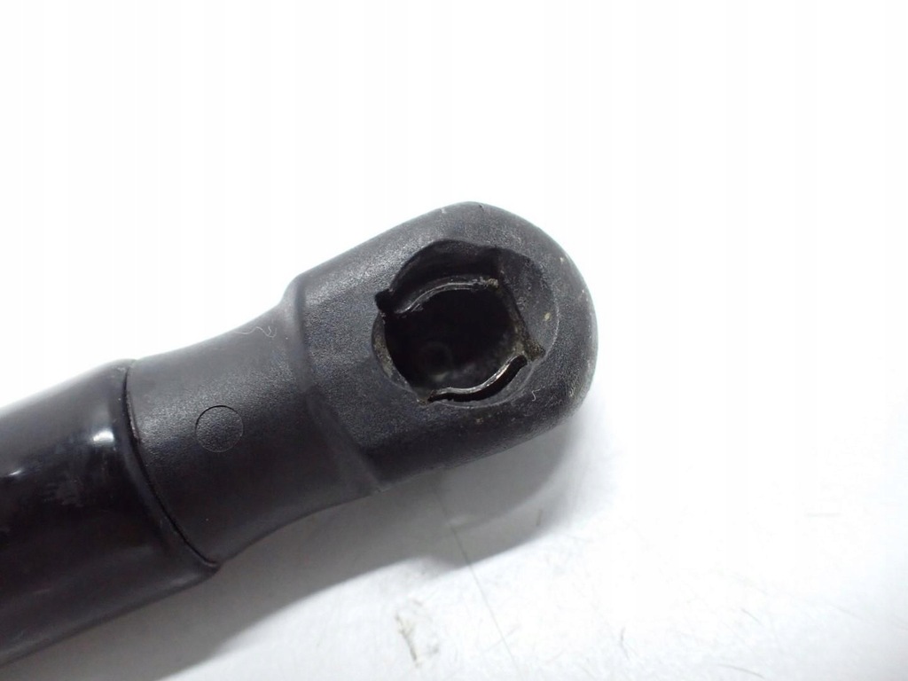 ACTIONATOR TELESCOPIC PENTRU PORGAI LATE 2G6827550B VW POLO 2G VI 18R Product image