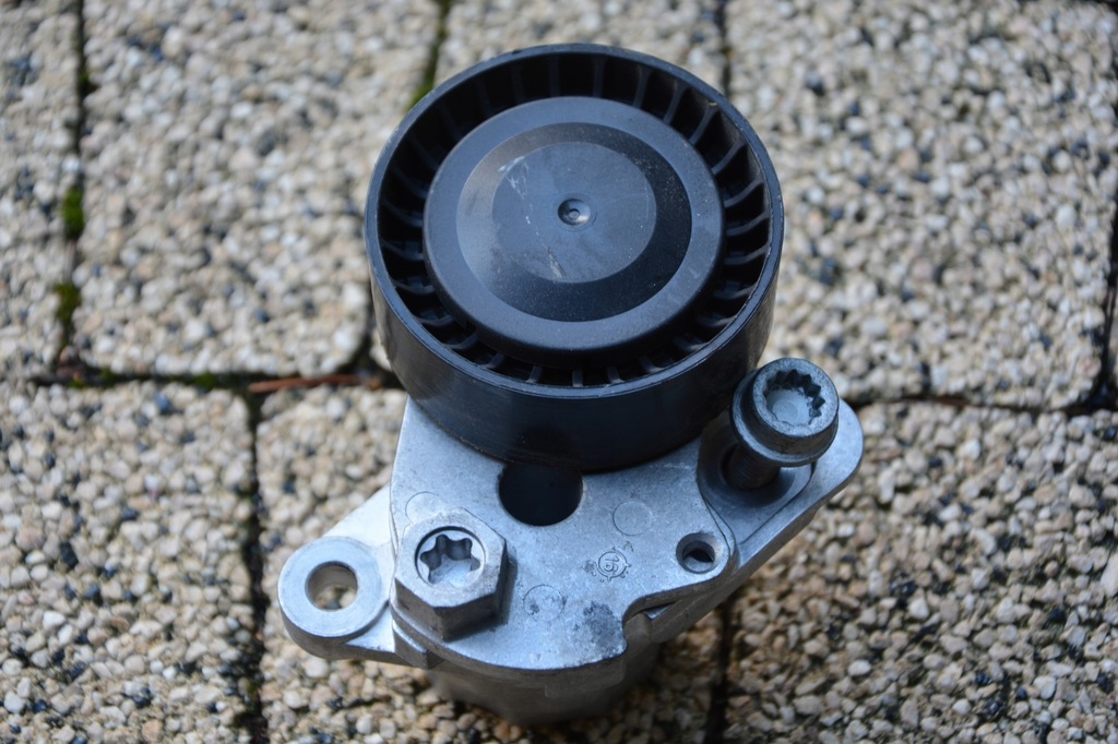 ÎNTINCATOR CUREA VW TOURAN 04E145299L Product image