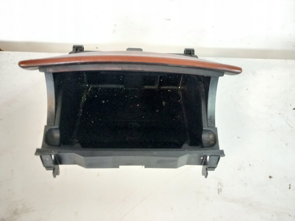 Cutie depozitare scrumiera lemn Merc W203 A2036800852 Product image