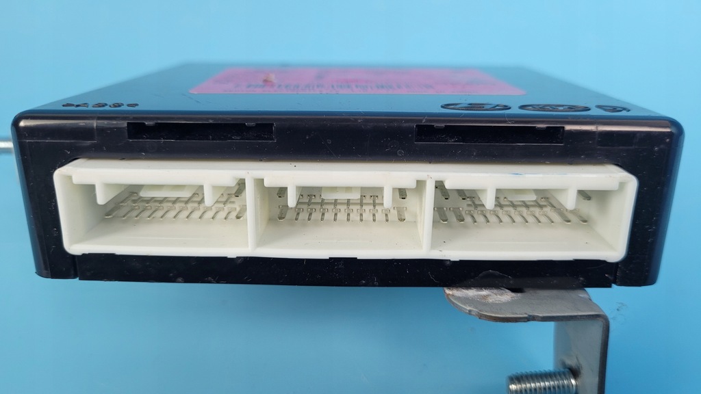 KIA STONIC 17r MODUL CONTROLLER CHEIE ASSY-SMART 95480-H8050 Product image
