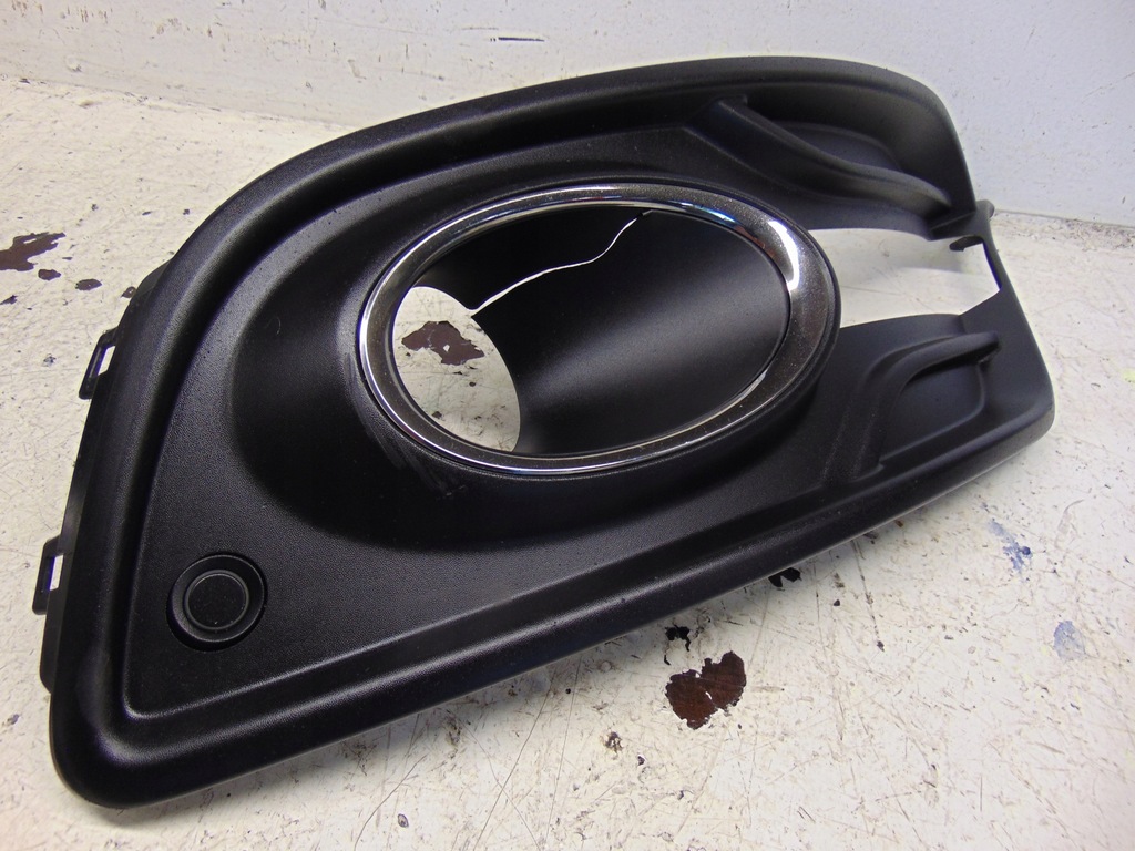 GRILA DE BARĂ HALOGEN STÂNGA RENAULT MEGANE 3 III LIFT 2013 - EUROPA Product image