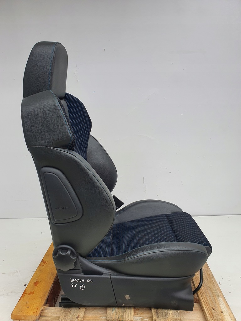 Opel Meriva A OPC SCAUNE SET DE SCAUNE Recaro Product image