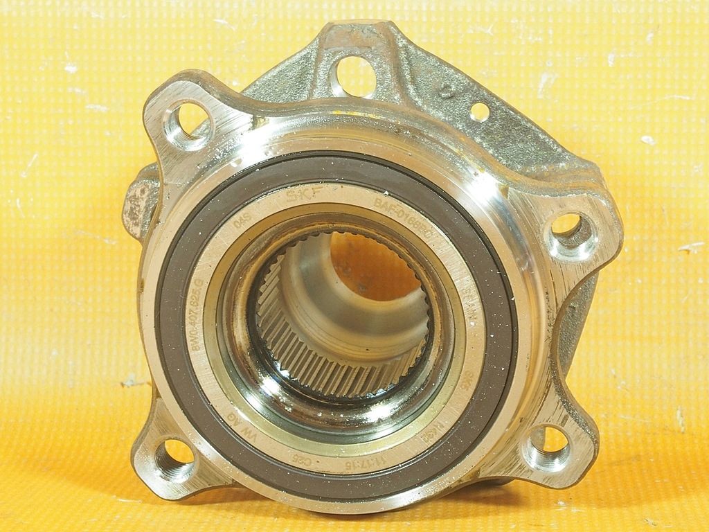 Audi A6 4K C8 31KM Butuc rulment roata 8w0407613b / 8w0407625g Product image