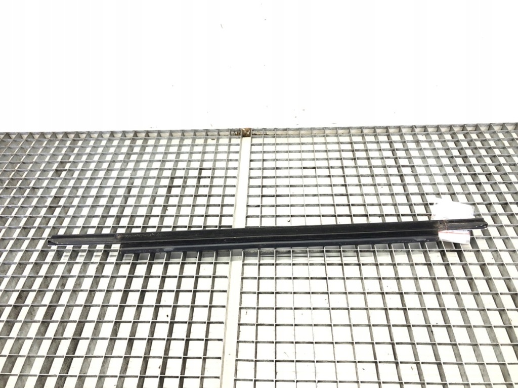 BASTĂ BARĂ SPATE STÂNGA CROM AUDI A6 C7 SEDAN 10-18 4G0853763 Product image